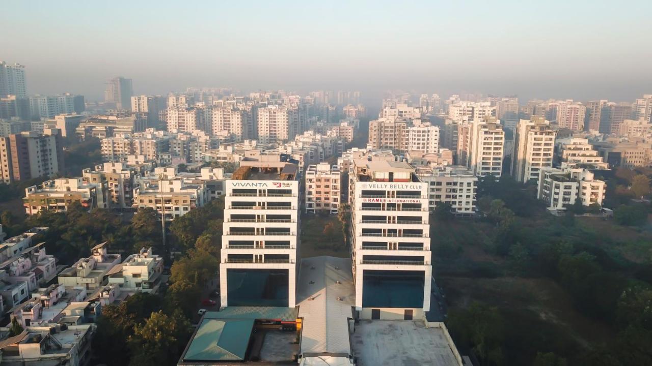 Ramee International Surat Hotel Exterior foto
